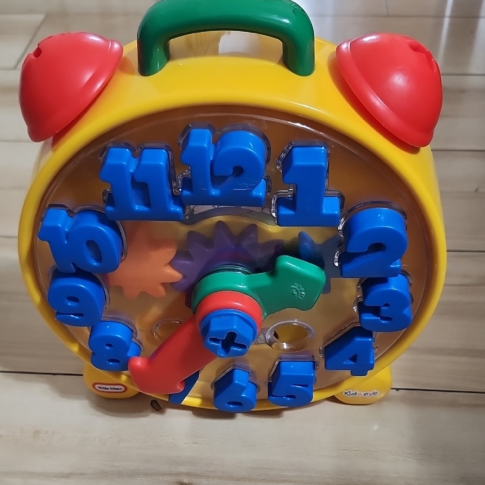 Little Tikes Kids Eye Learning Clock